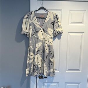 White Closet light blue & White Leaf Print and Puff Sleeves mini dress